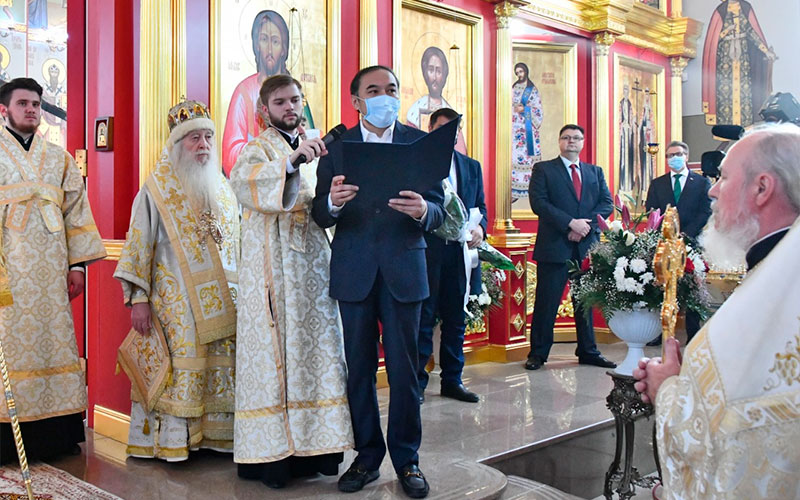 Ержан Бабақұмаров Қазақстан Православ шіркеуінің басшысын жаңа шіркеудің ашылуымен құттықтады